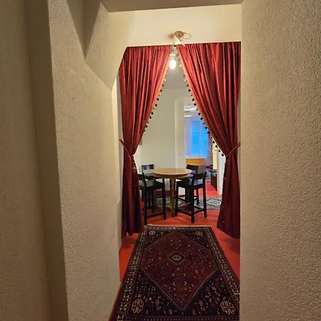 Charming In Old Town Apartment *