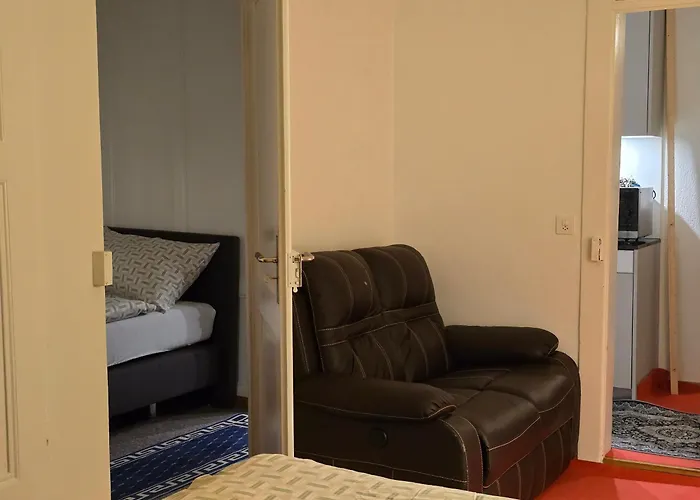 Charming In Old Town Apartment Bern