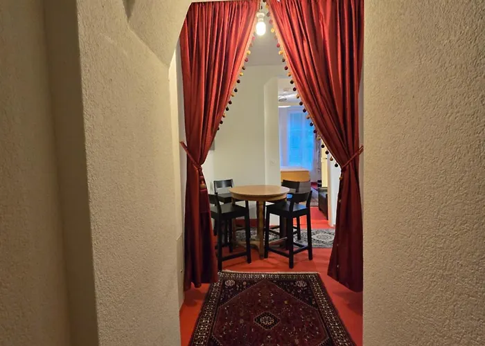 Charming In Old Town Apartment *